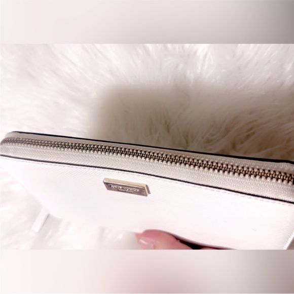 Kate Spade Zip around wallet in white Stacy laurel way - Picture 4 of 7